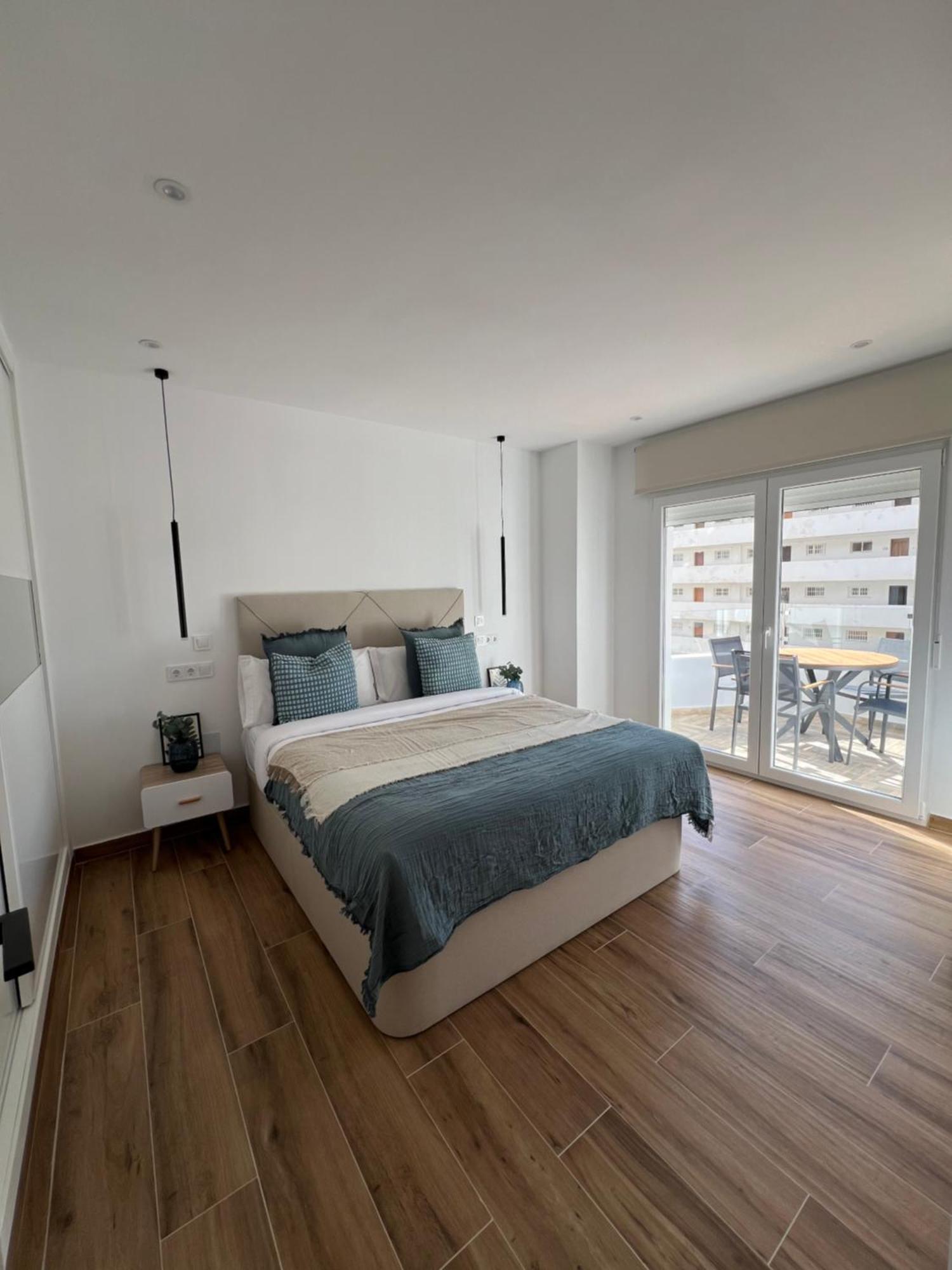 Apartamento Ronda III Фуeнхирола Екстериор снимка