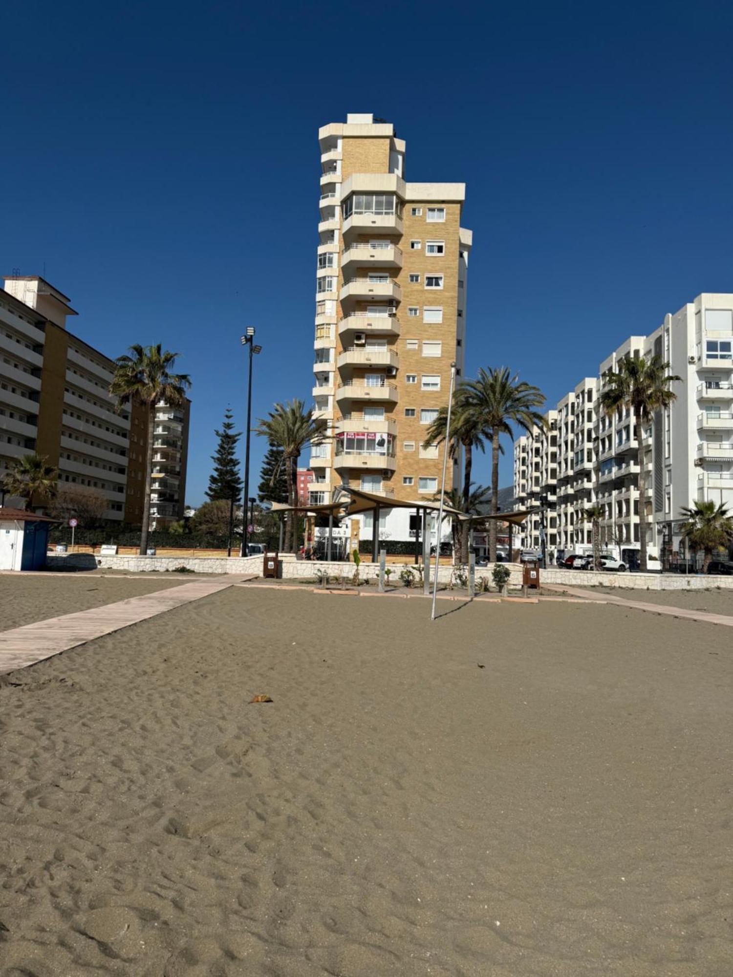 Apartamento Ronda III Фуeнхирола Екстериор снимка
