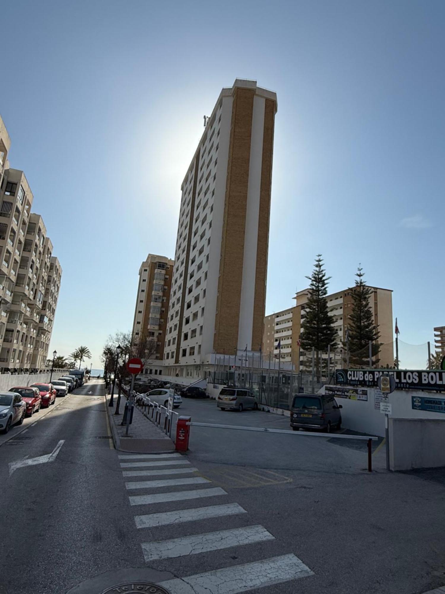 Apartamento Ronda III Фуeнхирола Екстериор снимка